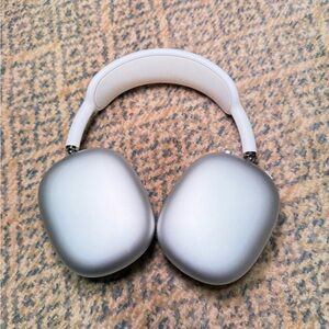 AirPods Max and Accessories